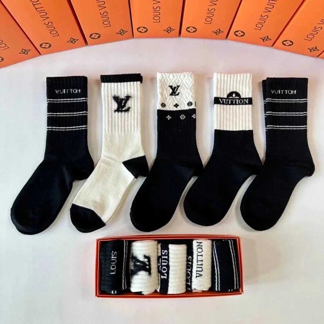 Chanel Socks Logo Ribbed Crew — 10