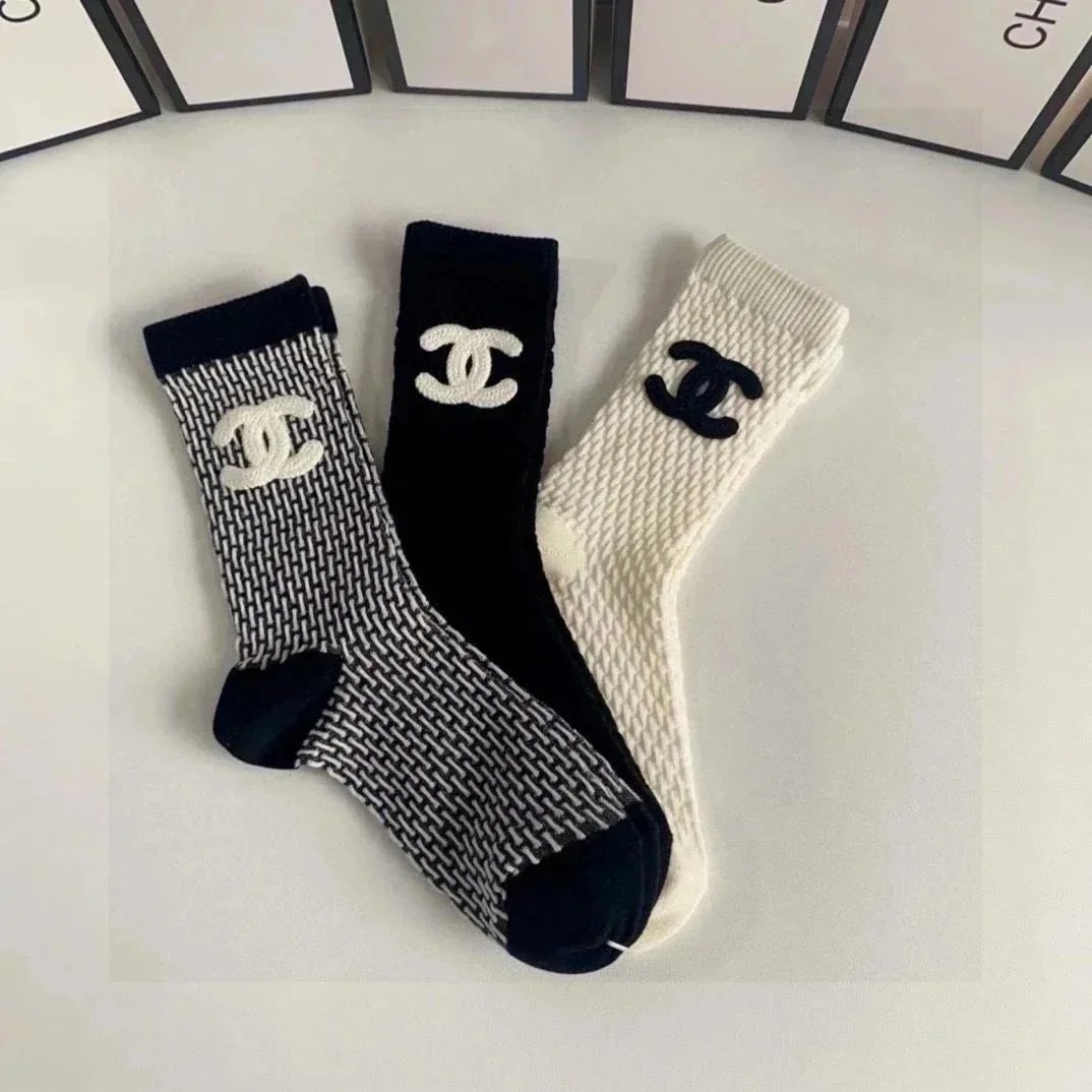Chanel Socks Logo Ribbed Crew — 3