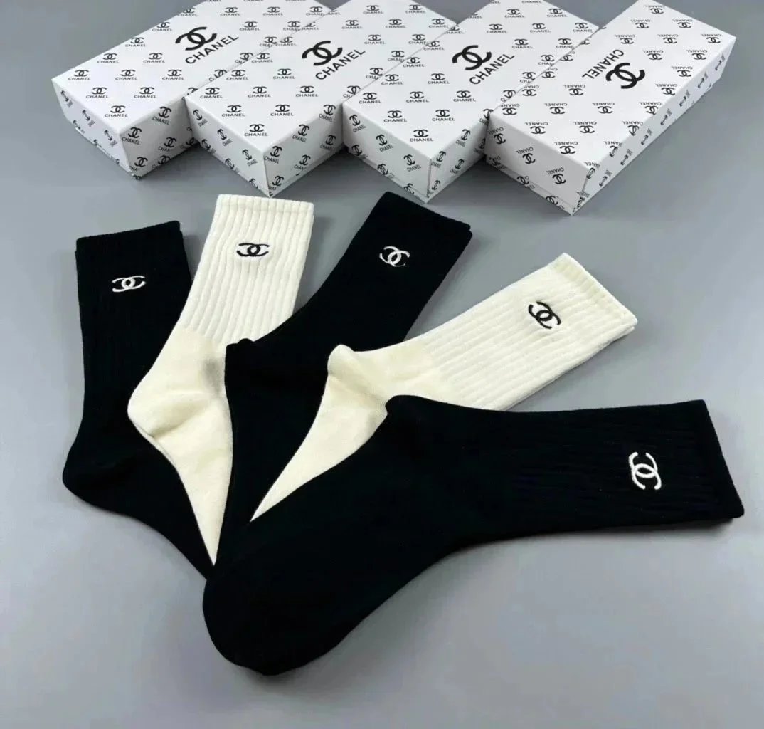 Chanel Socks Logo Ribbed Crew — 4