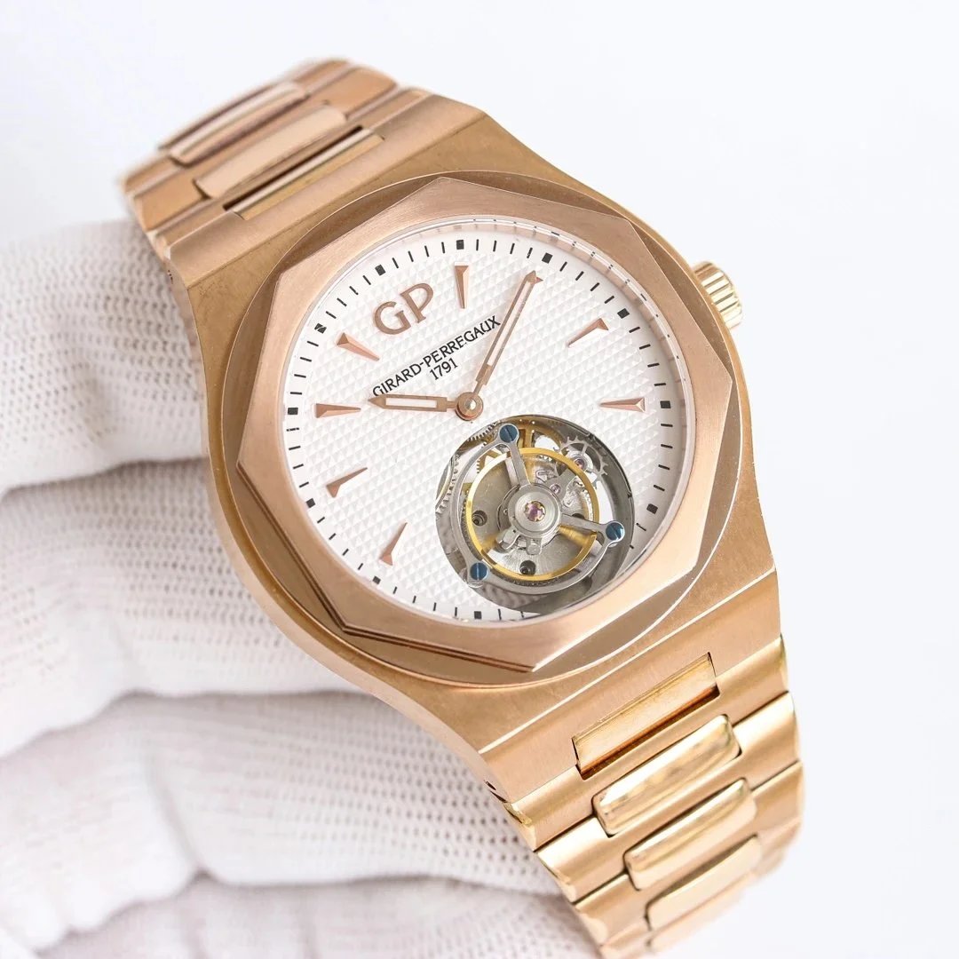 Girard-Perregaux Watches Laureato Tourbillon image 5