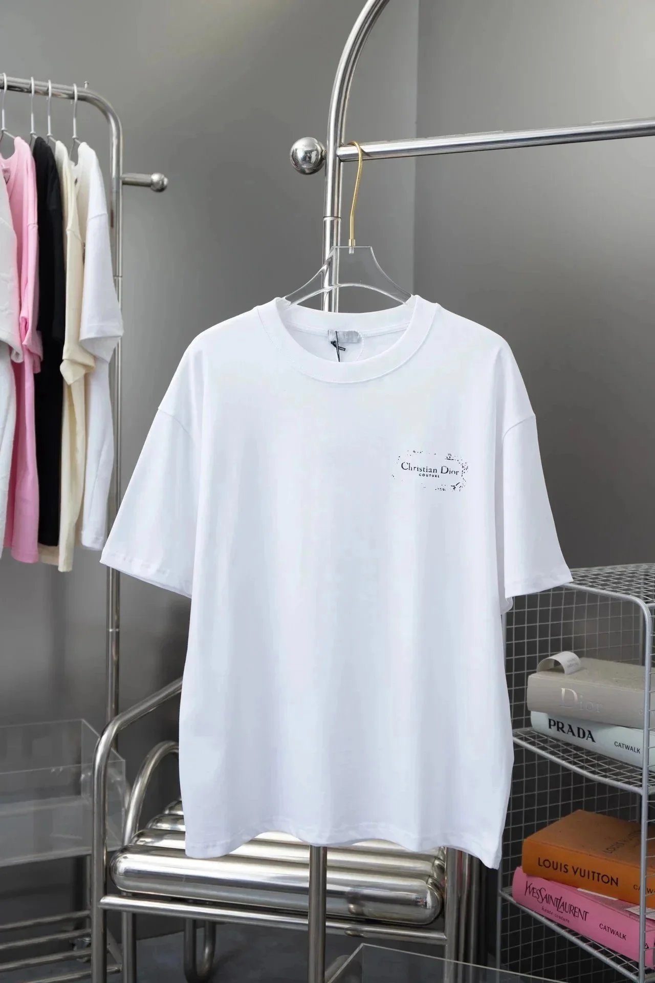 Dior T-Shirts Short-Sleeve Graphic Print — 26