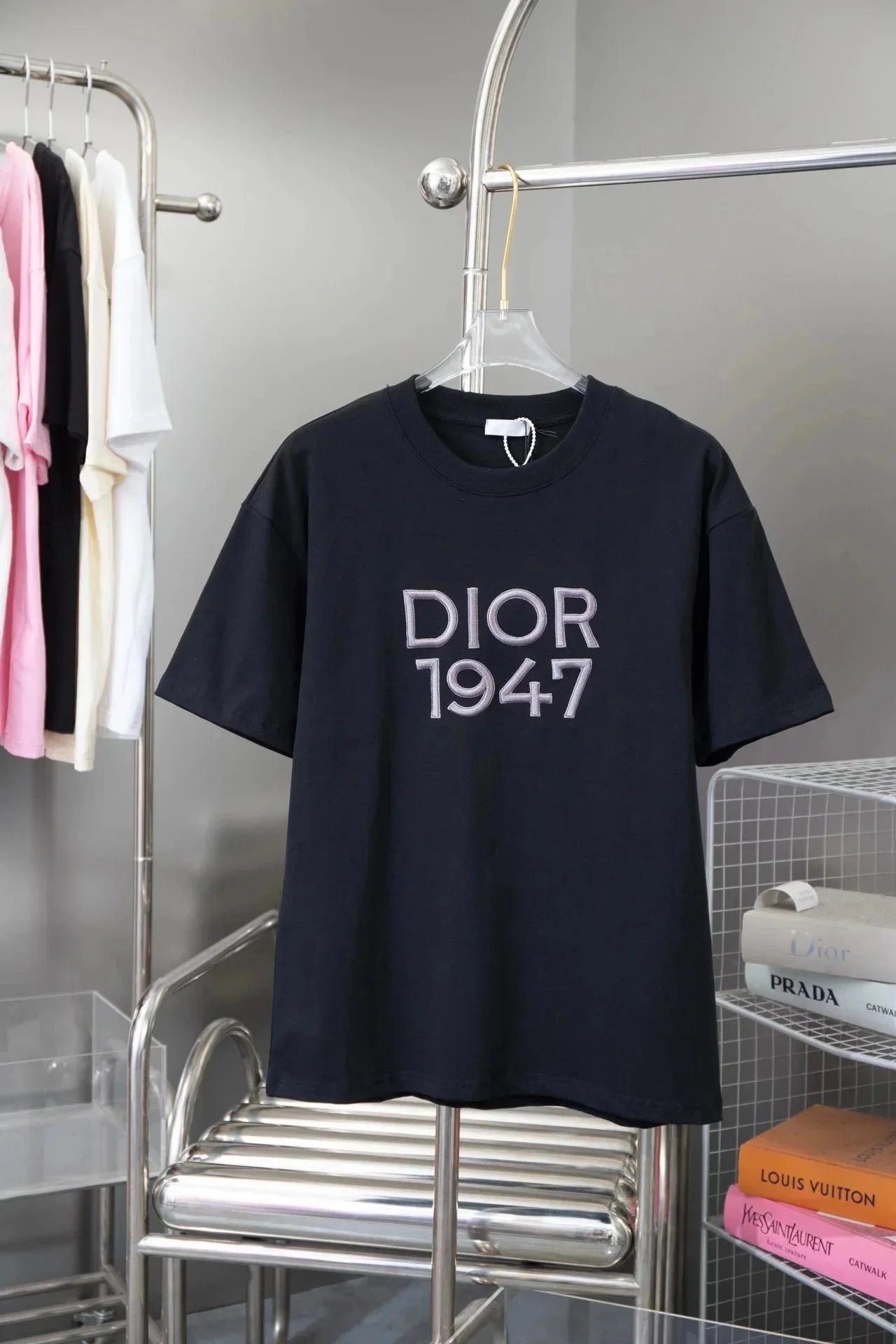 Dior T-Shirts Short-Sleeve Graphic Print — 27