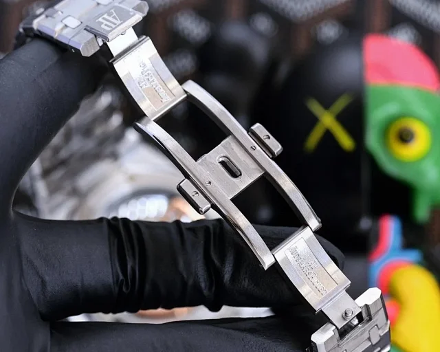 Audemars Piguet Watches Royal Oak Date product detail image 18