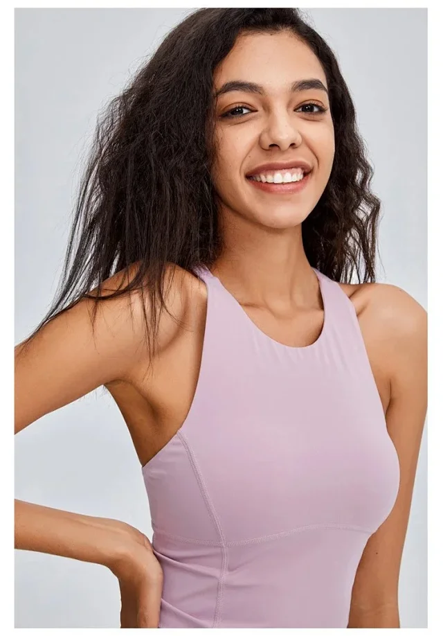 Alo Underwear Longline sports bra with racerback-style shoulder cut product detail image 9