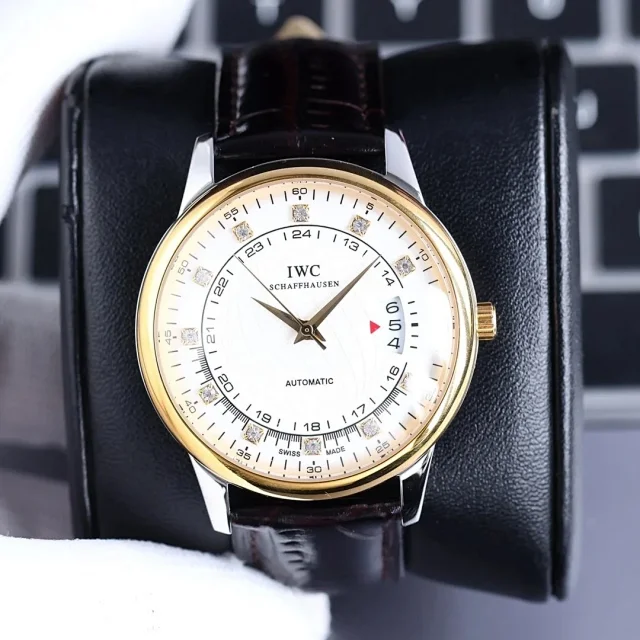 IWC Watches Automatic Date Watch with Crystal Hour Markers product detail image 10