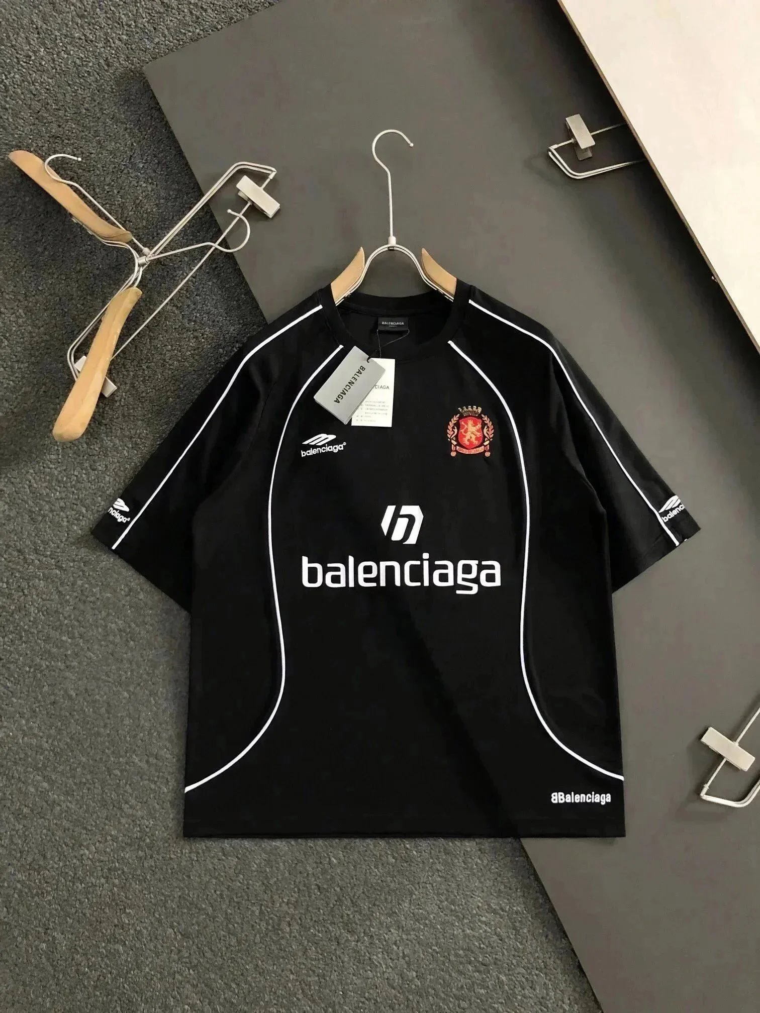Balenciaga T-Shirts Short-Sleeve Logo Print — 29