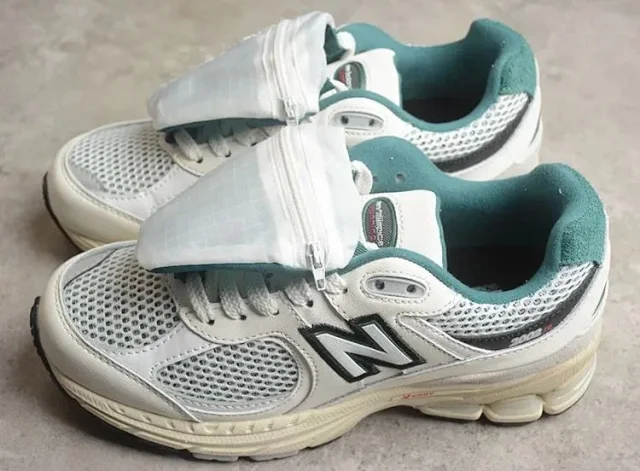 New Balance Sneakers 2002R Gore-Tex product detail image 17