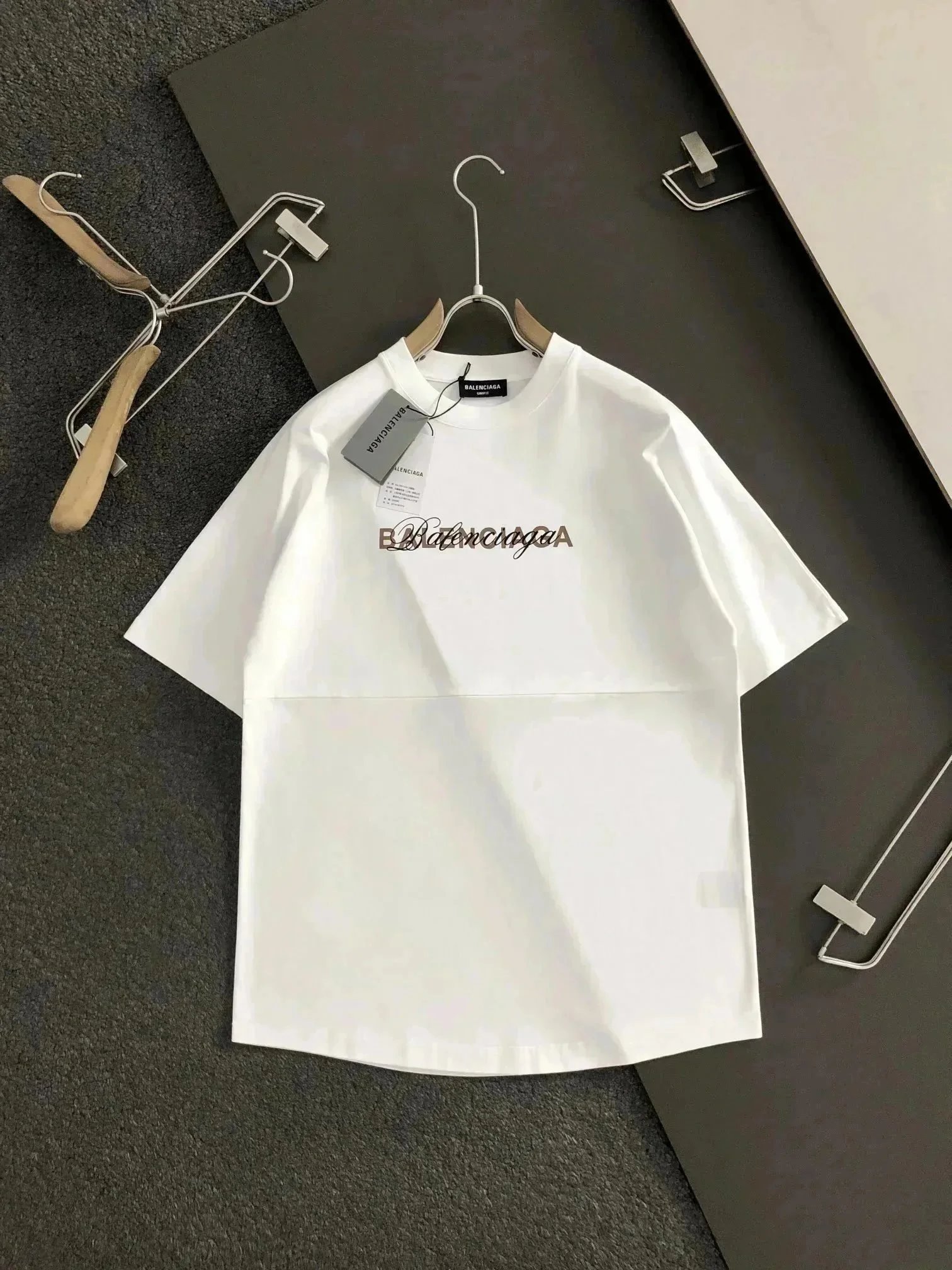 Balenciaga T-Shirts Short-Sleeve Logo Print — 37