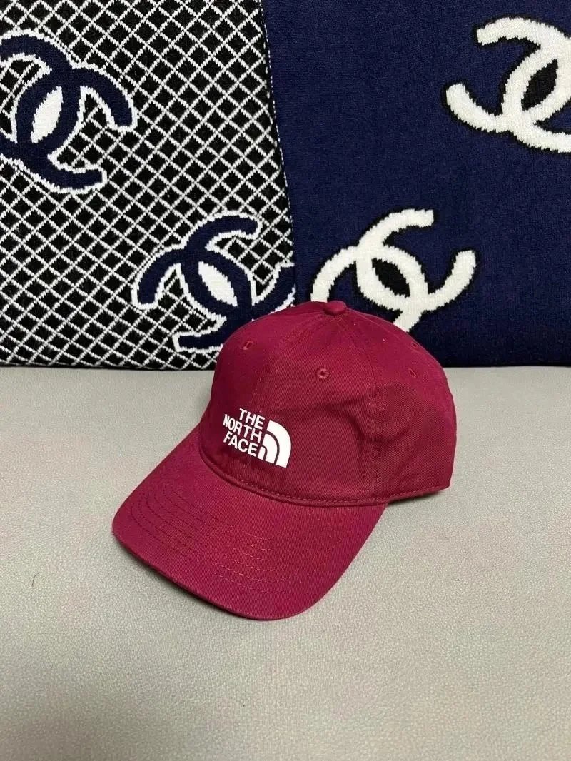 Hermès Multiple Baseball Cap Designs image 9