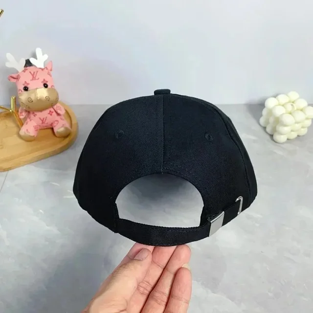 Versace Hats Medusa Patch Baseball Cap product detail image 7