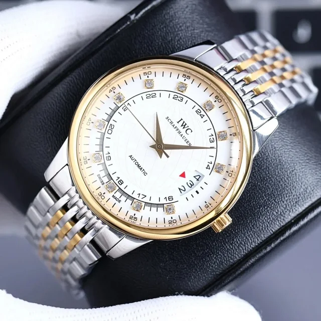 IWC Watches Automatic Date Watch with Crystal Hour Markers product detail image 9