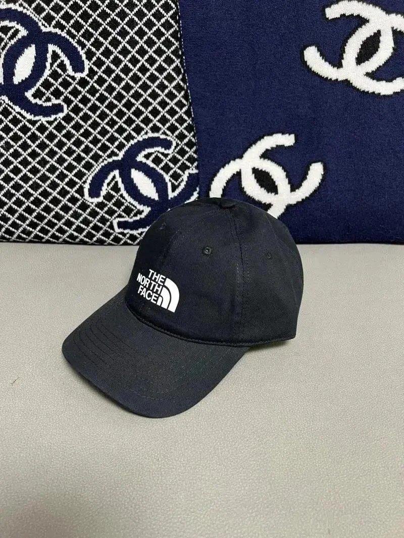 Hermès Multiple Baseball Cap Designs image 8