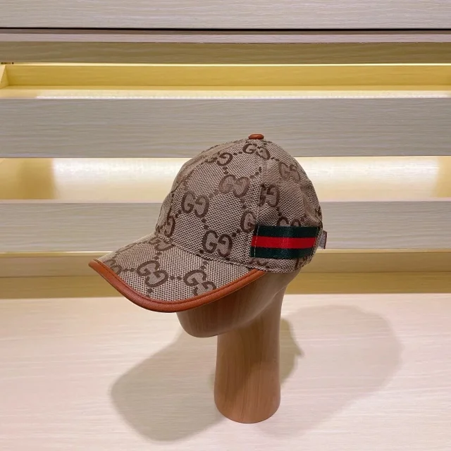 Gucci Hats Logo-Print Baseball Caps and Bucket Hat product detail image 12