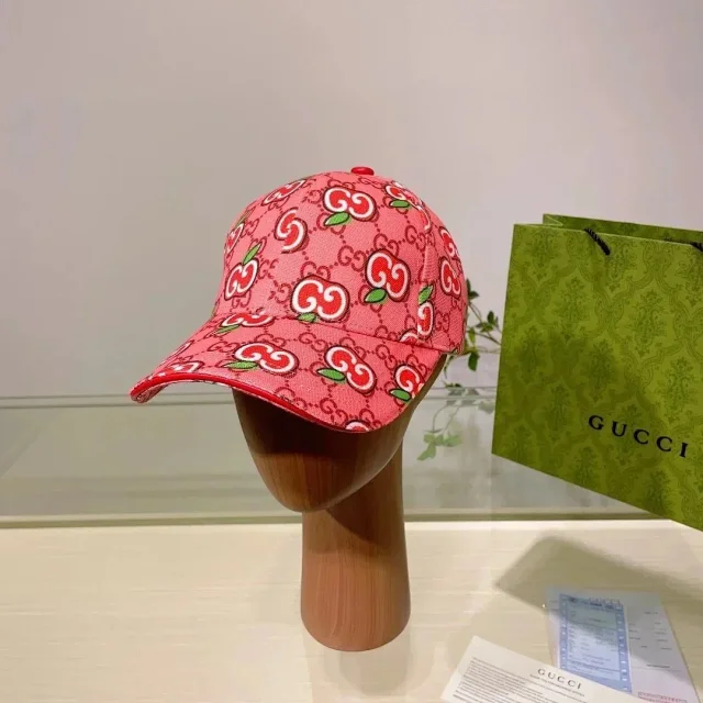 Gucci Hats Logo-Print Baseball Caps and Bucket Hat product detail image 8