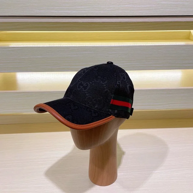 Gucci Hats Logo-Print Baseball Caps and Bucket Hat product detail image 11