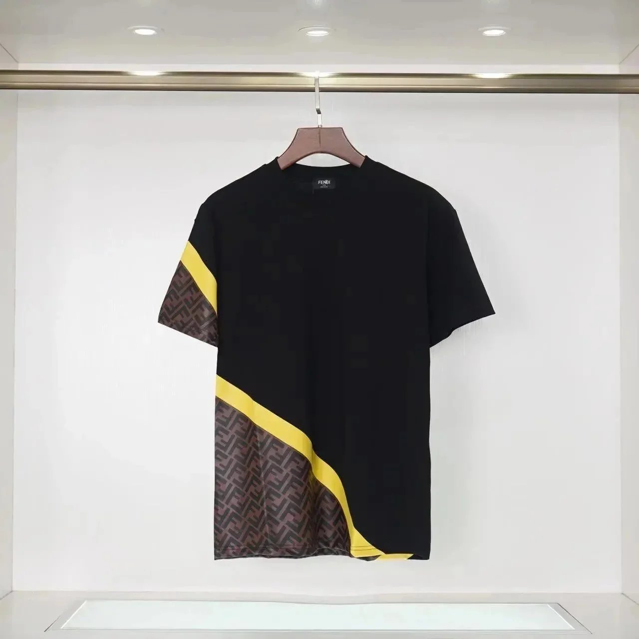 Fendi T-Shirts Short-Sleeve Color-Block FF Motif T-Shirt image 4