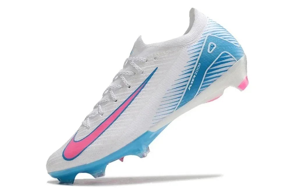 Nike Boots Low-cut studded football — 10