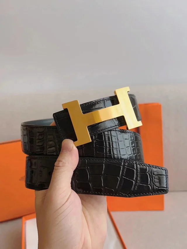 Louis Vuitton Belts Monogram LV Buckle product detail image 10