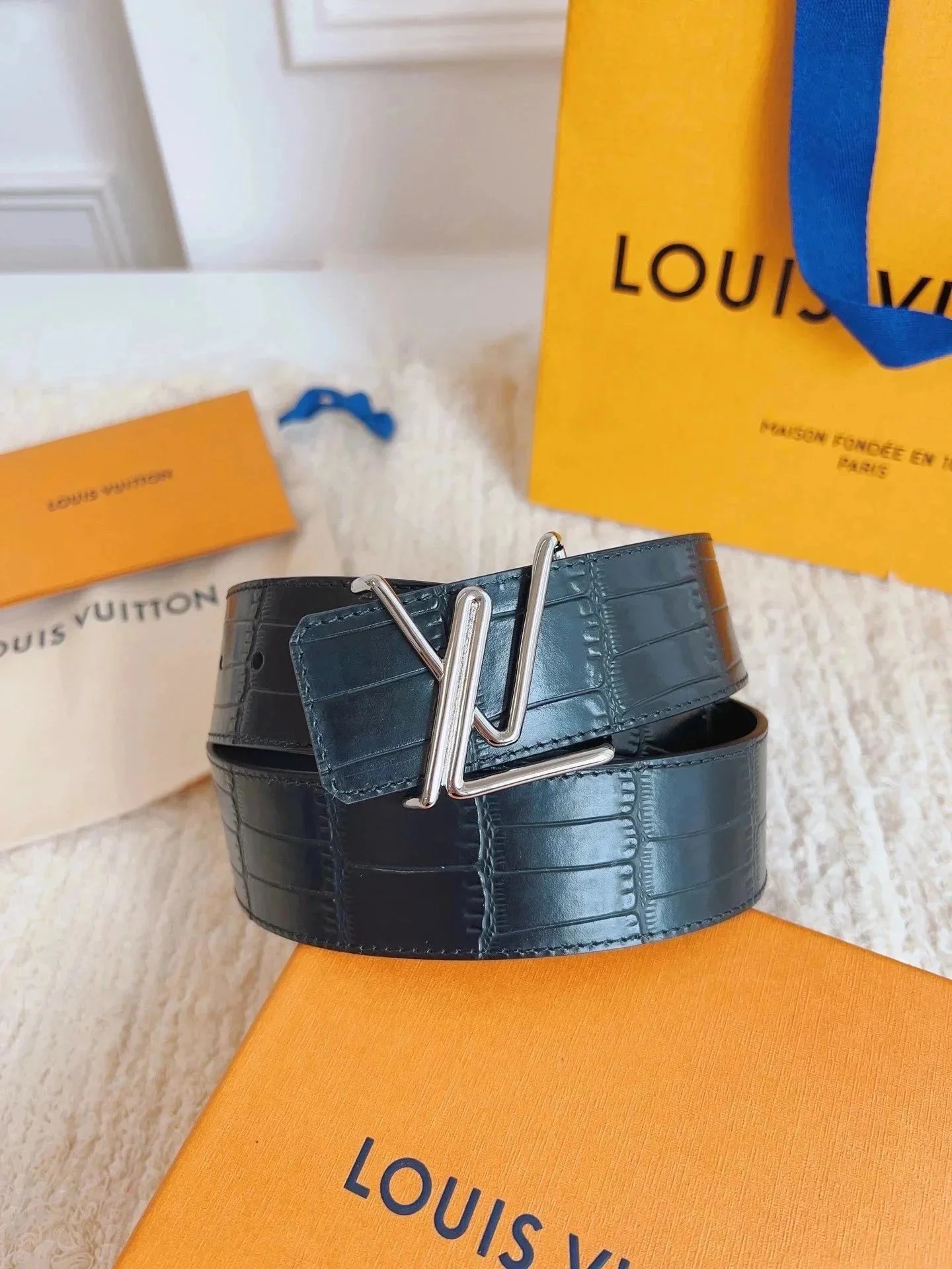 Louis Vuitton Belts Monogram LV Buckle — 10
