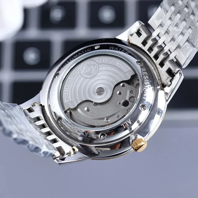 IWC Watches Automatic Date Watch with Crystal Hour Markers product detail image 15