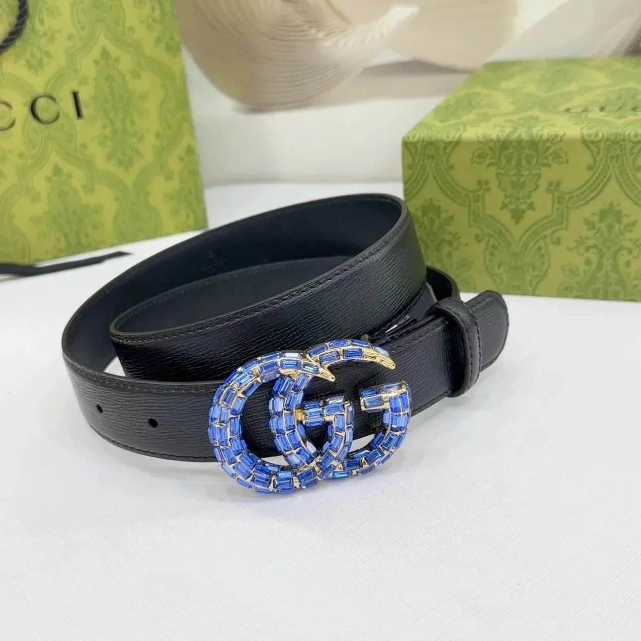 Louis Vuitton Assorted logo-buckle belt designs — 30
