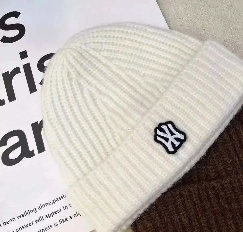 New York Yankees Hats Logo Baseball Cap and Knit Beanie image 5