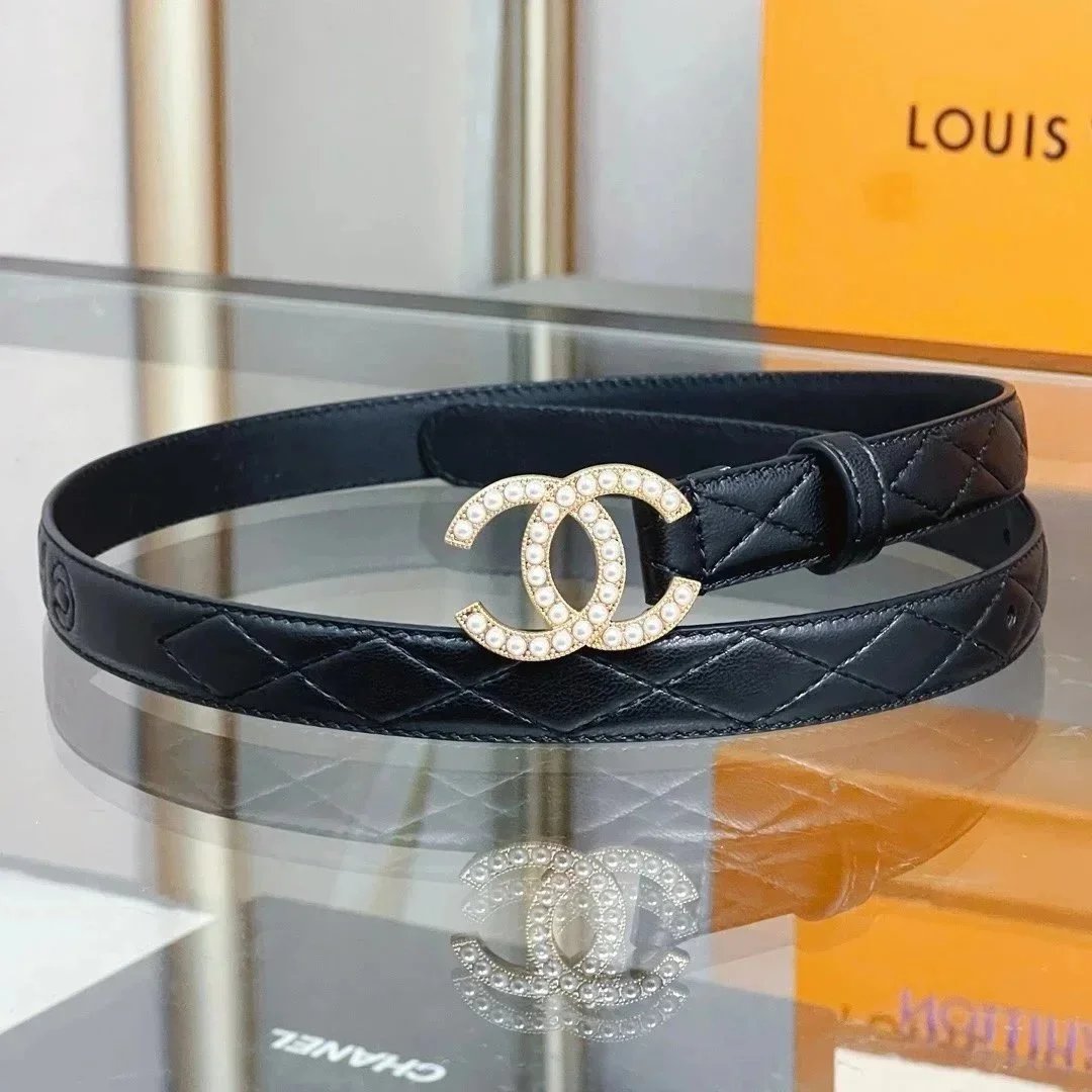 Louis Vuitton Belts Monogram LV Buckle image 14