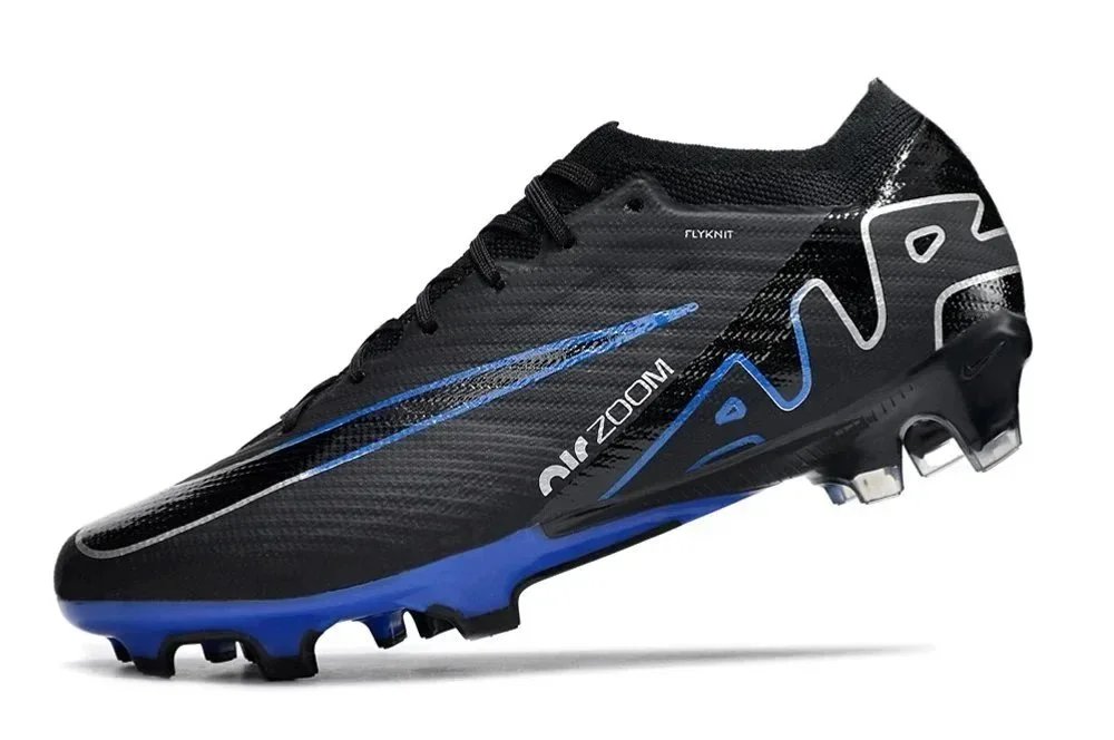 Nike Boots Low-cut studded football — 21