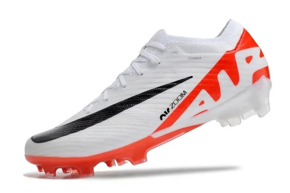 Nike Boots Low-cut studded football — 20
