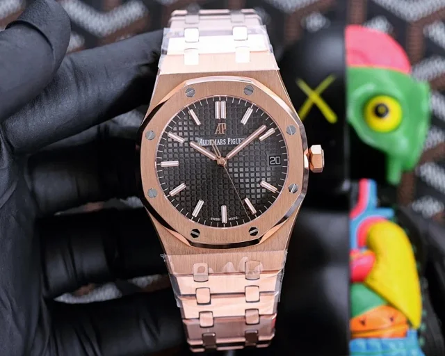 Audemars Piguet Watches Royal Oak Date product detail image 4