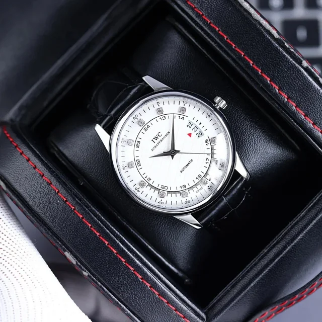 IWC Watches Automatic Date Watch with Crystal Hour Markers product detail image 4