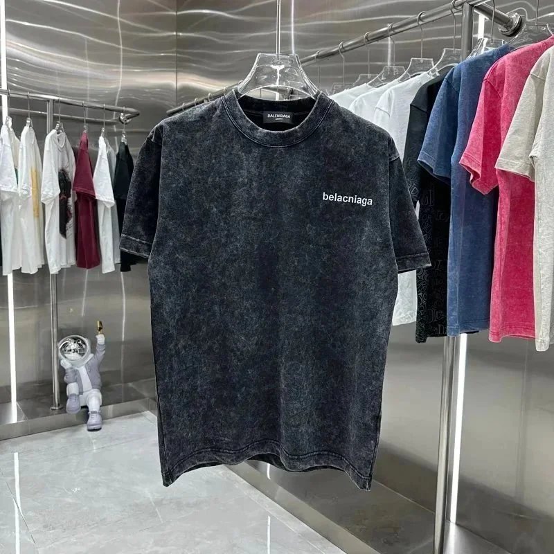Balenciaga T-Shirts Oversized graphic logo T-shirt image 4