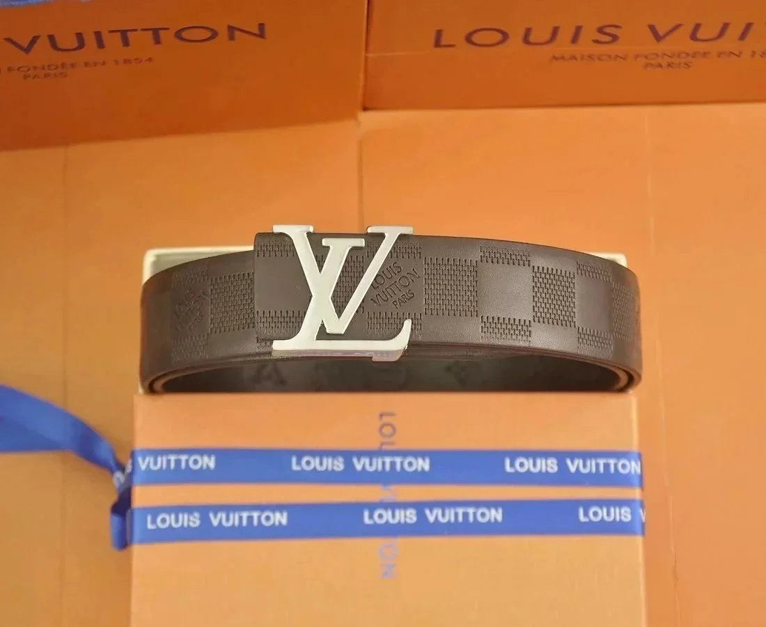 Louis Vuitton Belts Circular LV Buckle — 36