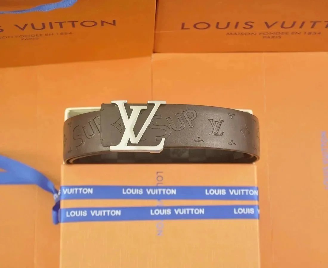 Louis Vuitton Belts Circular LV Buckle — 26