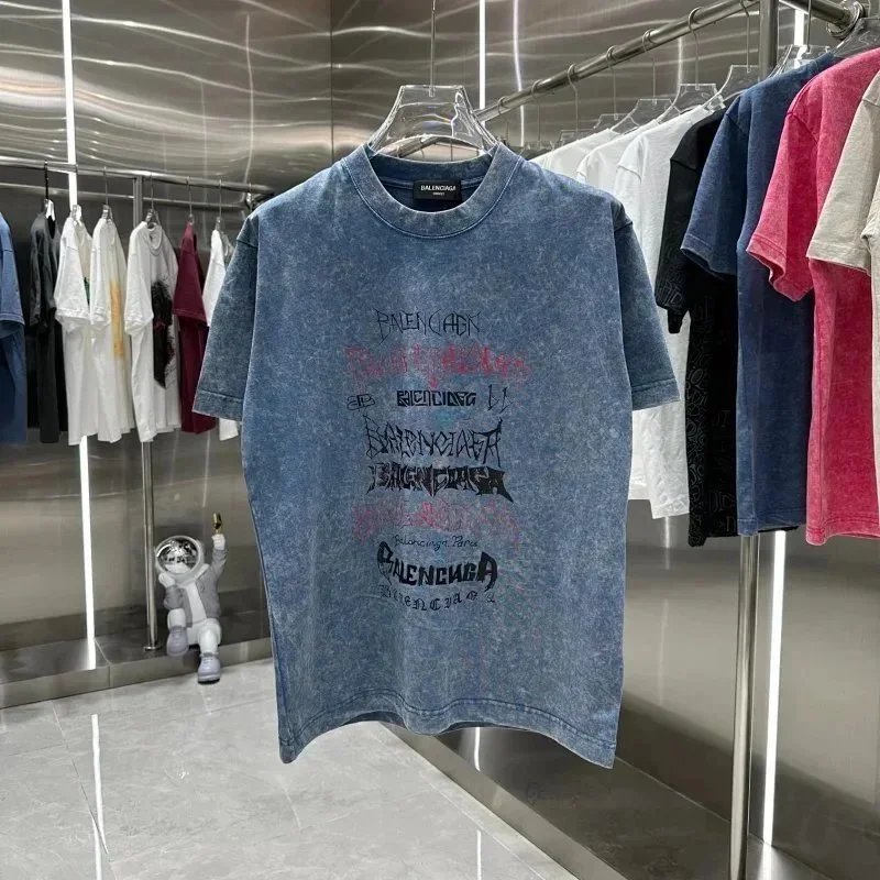 Balenciaga T-Shirts Oversized graphic logo T-shirt image 8