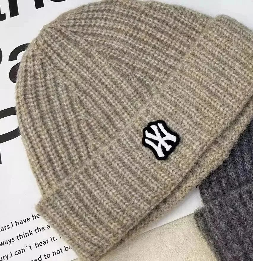 New York Yankees Hats Logo Baseball Cap and Knit Beanie image 7
