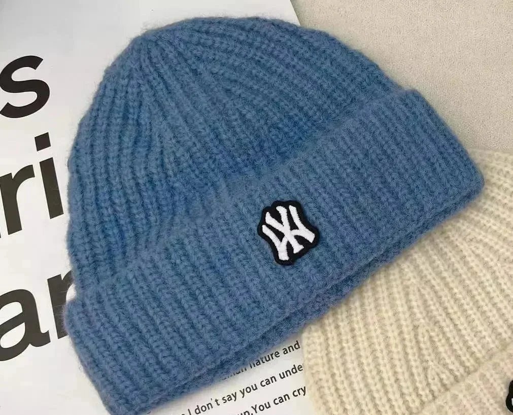 New York Yankees Hats Logo Baseball Cap and Knit Beanie image 12