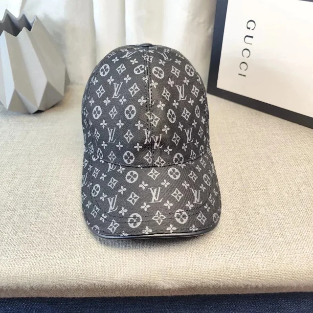Louis Vuitton Hats Monogram Baseball Cap product detail image 9