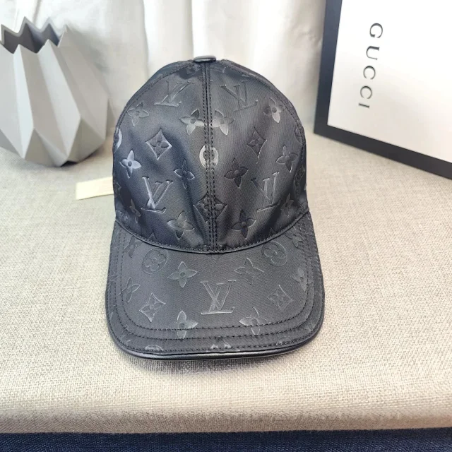 Louis Vuitton Hats Monogram Baseball Cap product detail image 11