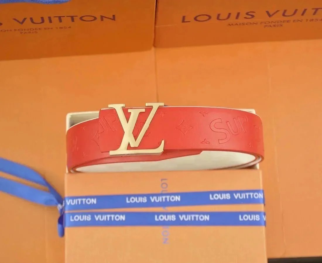 Louis Vuitton Belts Circular LV Buckle image 13