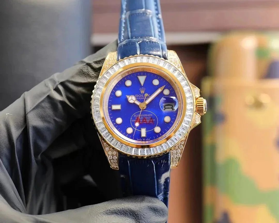 Rolex Multiple watch models — 32
