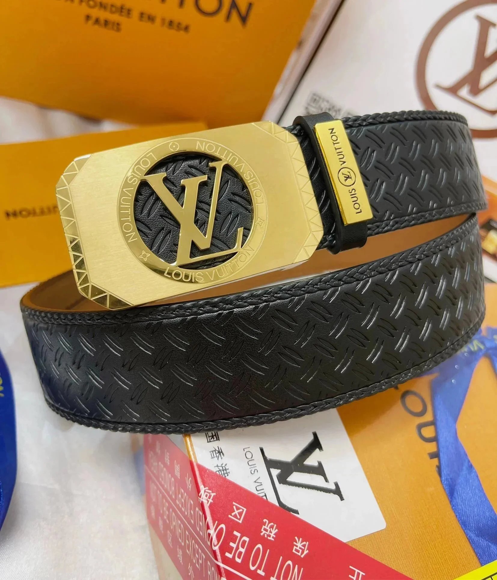 Louis Vuitton Assorted logo-buckle belt designs — 16