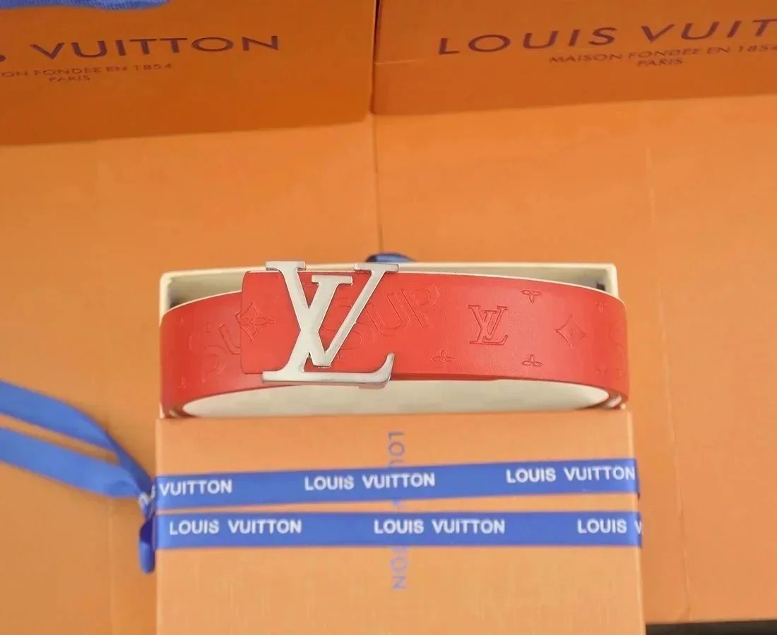 Louis Vuitton Belts Circular LV Buckle — 15