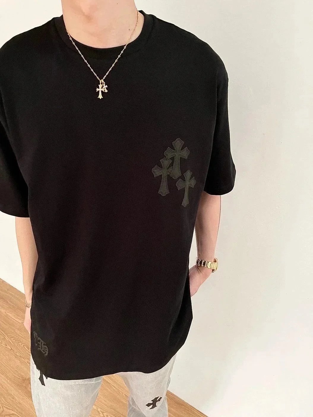 Chrome Hearts T-Shirts Short-sleeve graphic T-shirt with cross motifs — 24