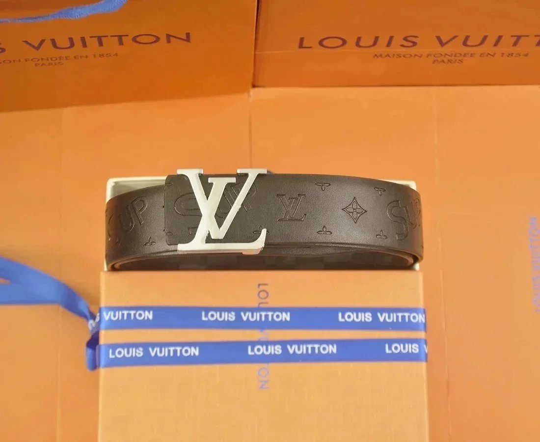 Louis Vuitton Belts Circular LV Buckle — 29