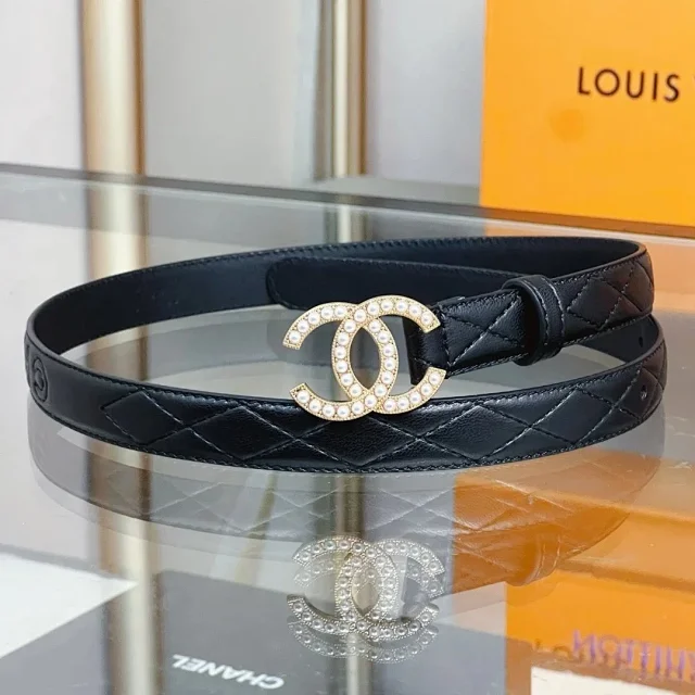 Louis Vuitton Belts Monogram LV Buckle product detail image 14