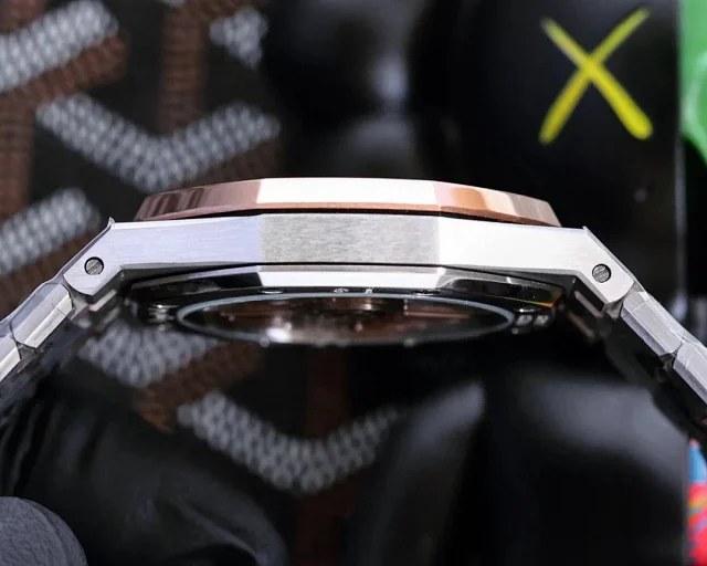 Audemars Piguet Watches Royal Oak Date product detail image 11