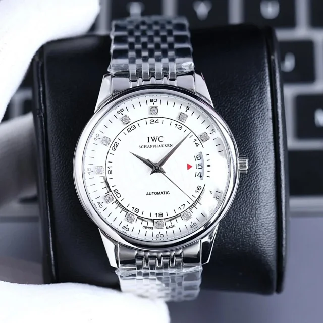 IWC Watches Automatic Date Watch with Crystal Hour Markers product detail image 3