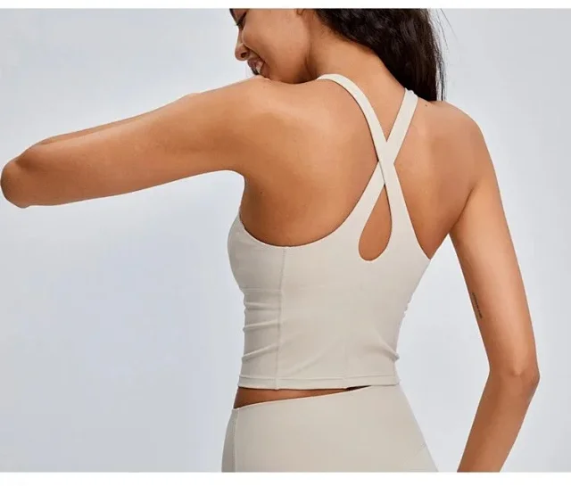 Alo Underwear Longline sports bra with racerback-style shoulder cut product detail image 7