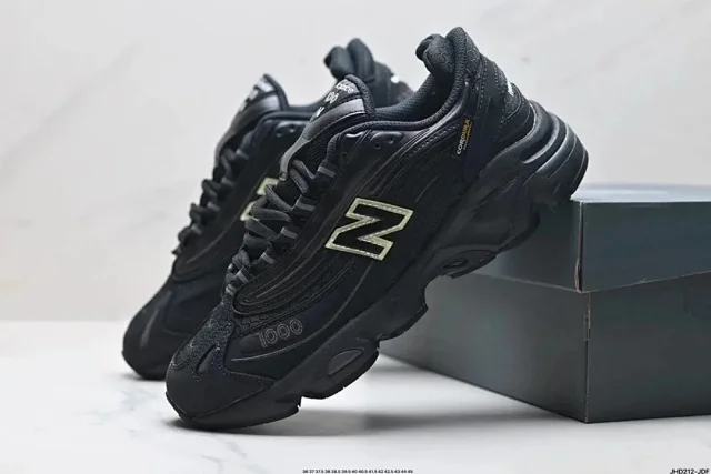New Balance Sneakers 1000 product detail image 8